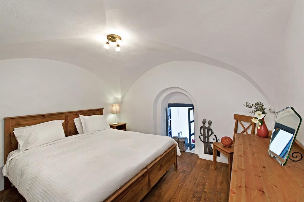 Lucky Homes - Oia Rom bilde