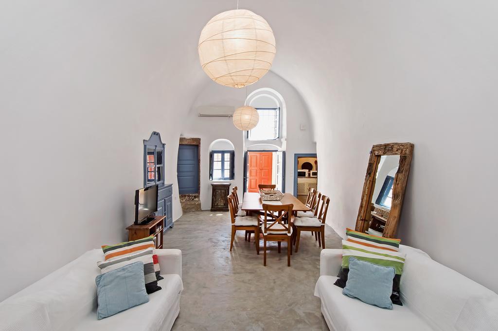 Lucky Homes - Oia Rom bilde