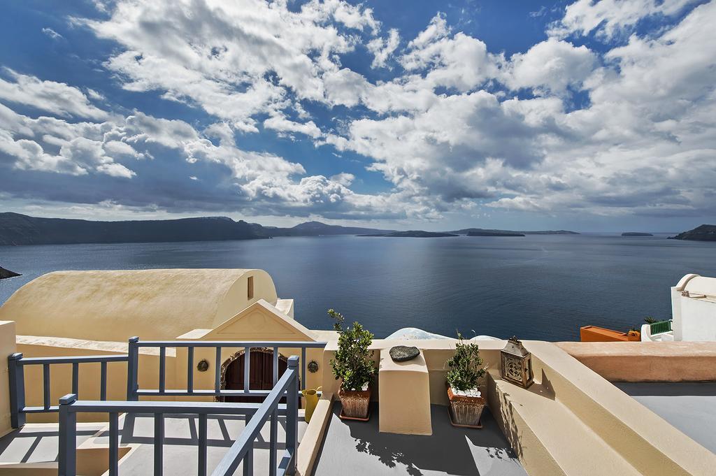 Lucky Homes - Oia Rom bilde