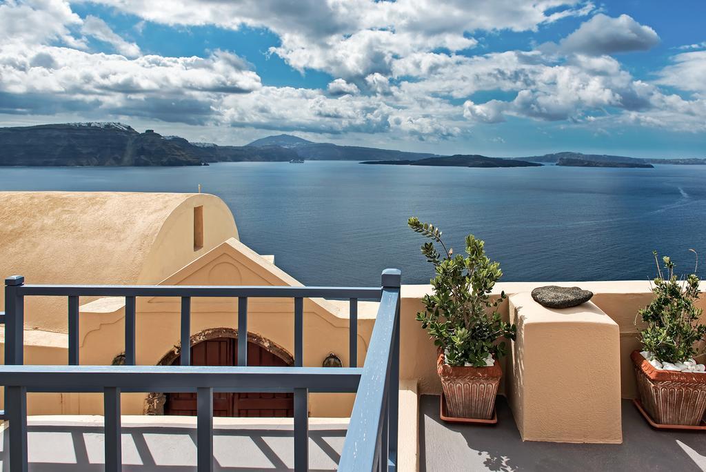 Lucky Homes - Oia Rom bilde