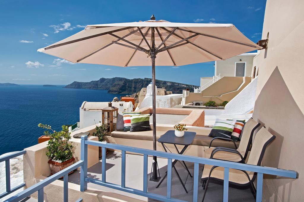 Lucky Homes - Oia Rom bilde
